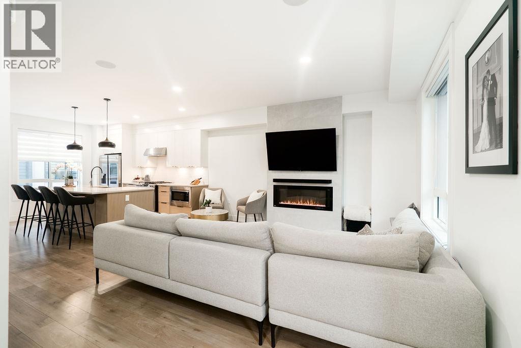 3503 GISLASON AVENUE, Coquitlam