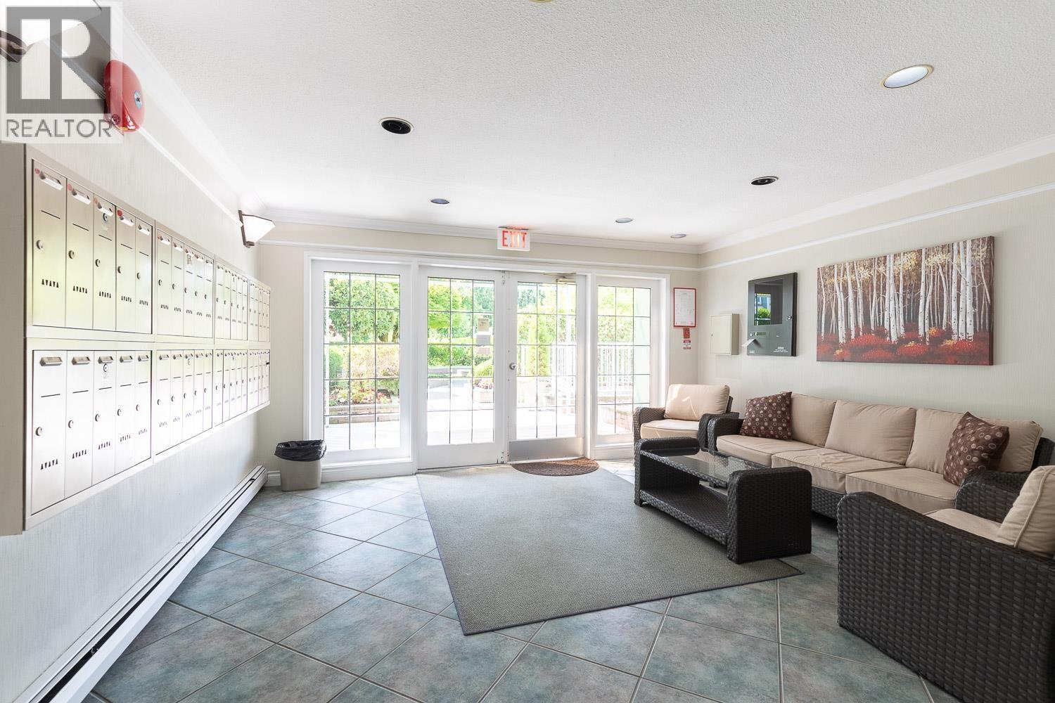 208 1695 AUGUSTA AVENUE, Burnaby