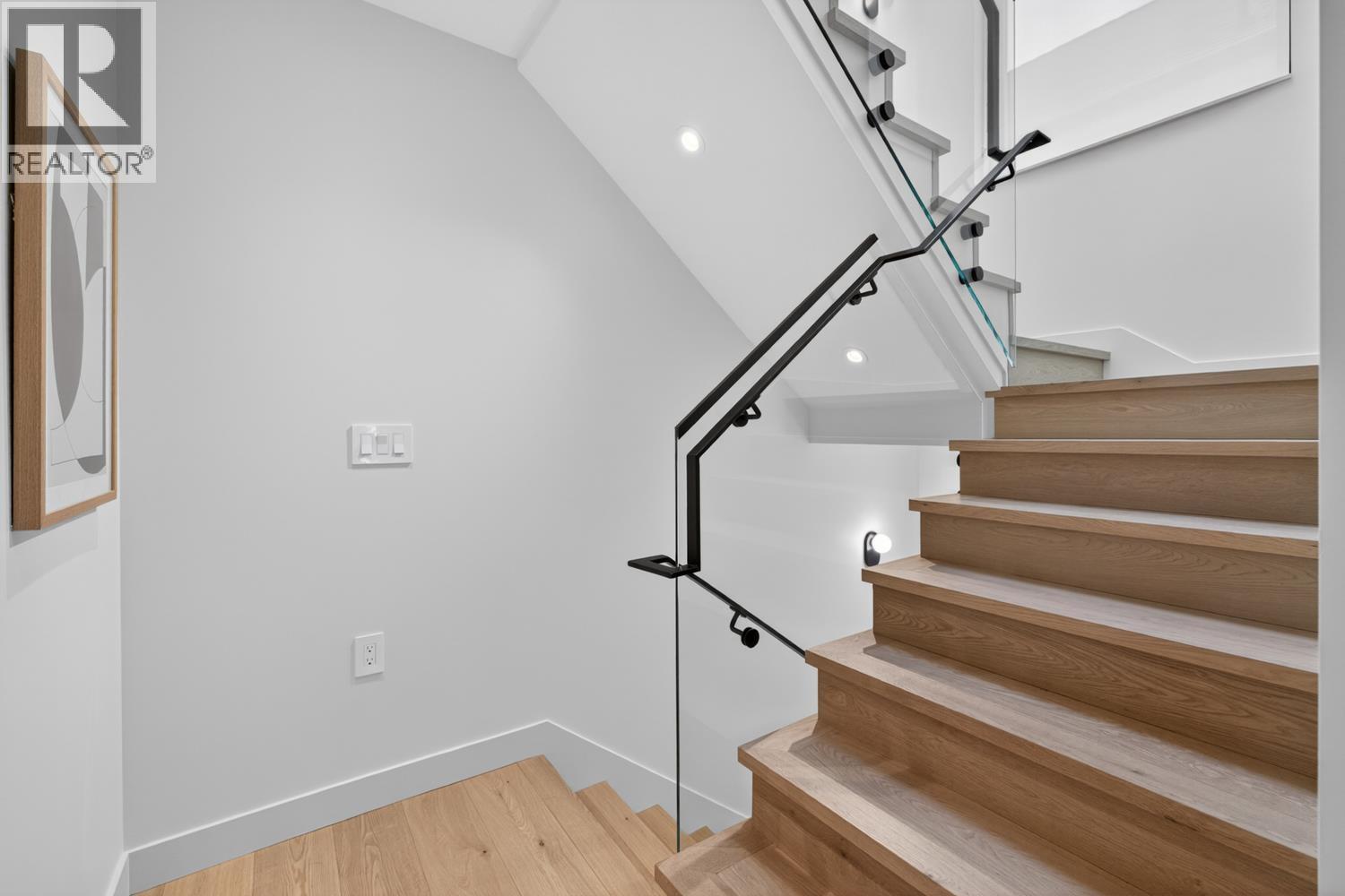1 58 E 40TH AVENUE, Vancouver