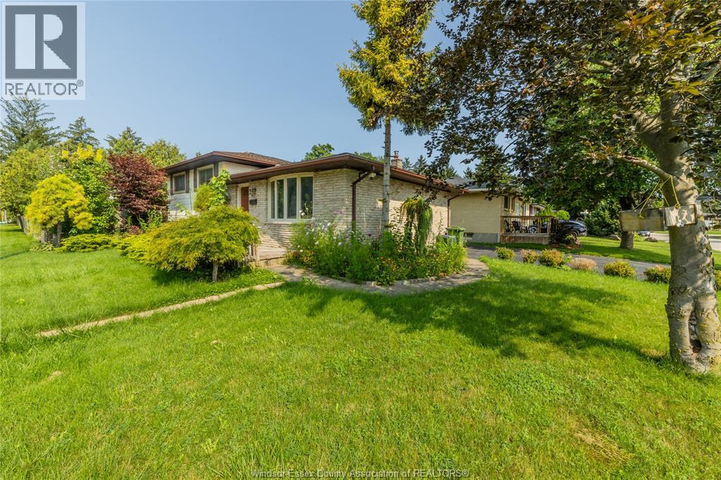39 PATRICIA STREET, St. Thomas — photo 2