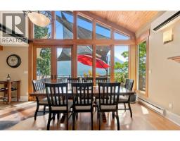 330 Sasamat Lane, North Vancouver, BC V7G2S4 Photo 14