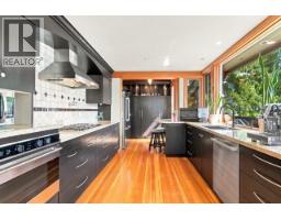 330 Sasamat Lane, North Vancouver, BC V7G2S4 Photo 15