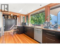 330 Sasamat Lane, North Vancouver, BC V7G2S4 Photo 16