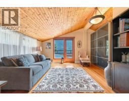 330 Sasamat Lane, North Vancouver, BC V7G2S4 Photo 19