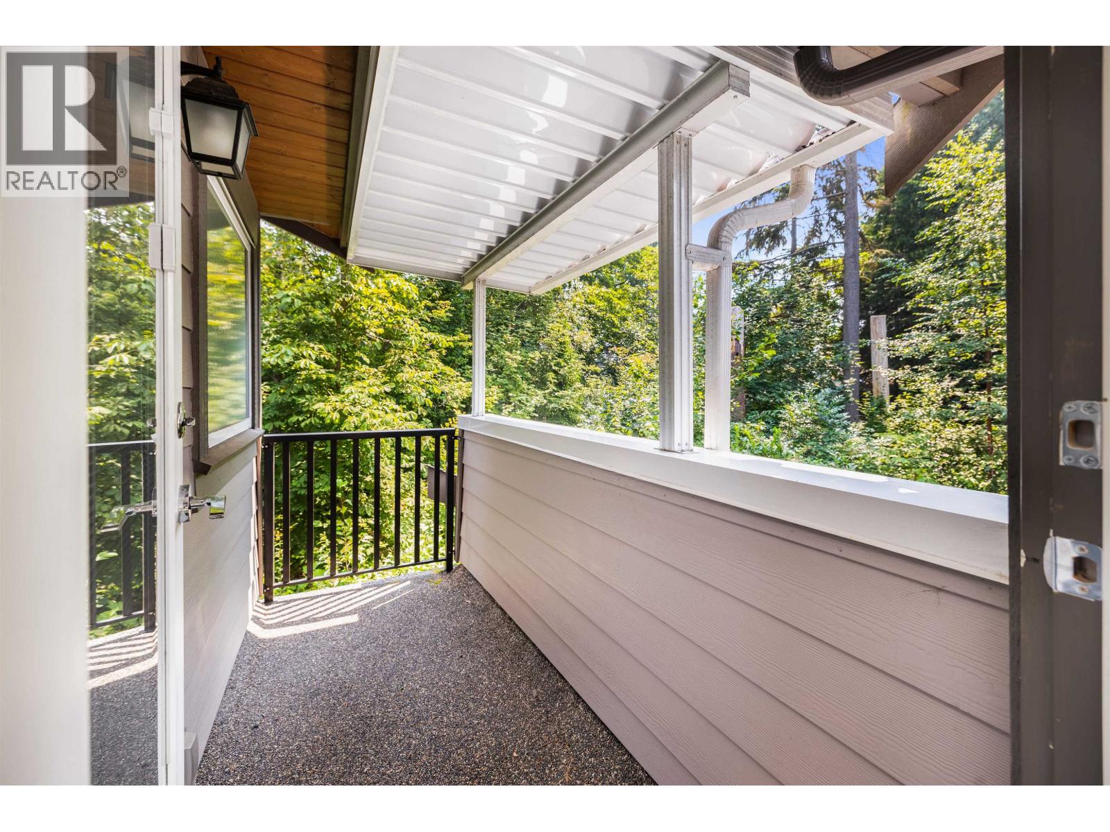 1585 DRAYCOTT ROAD, North Vancouver