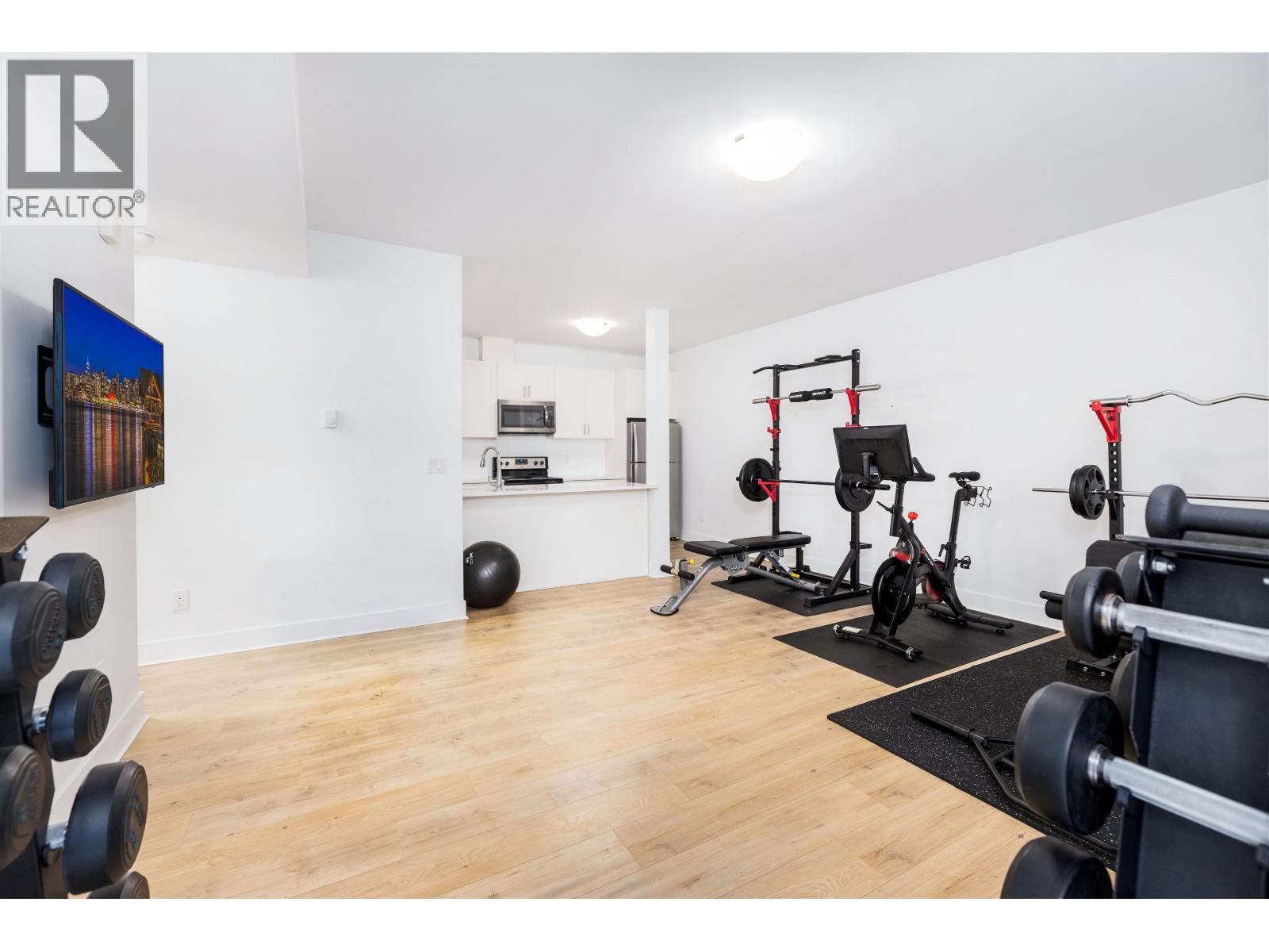 1585 DRAYCOTT ROAD, North Vancouver