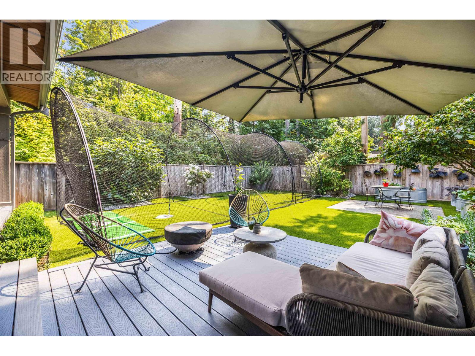 1585 DRAYCOTT ROAD, North Vancouver