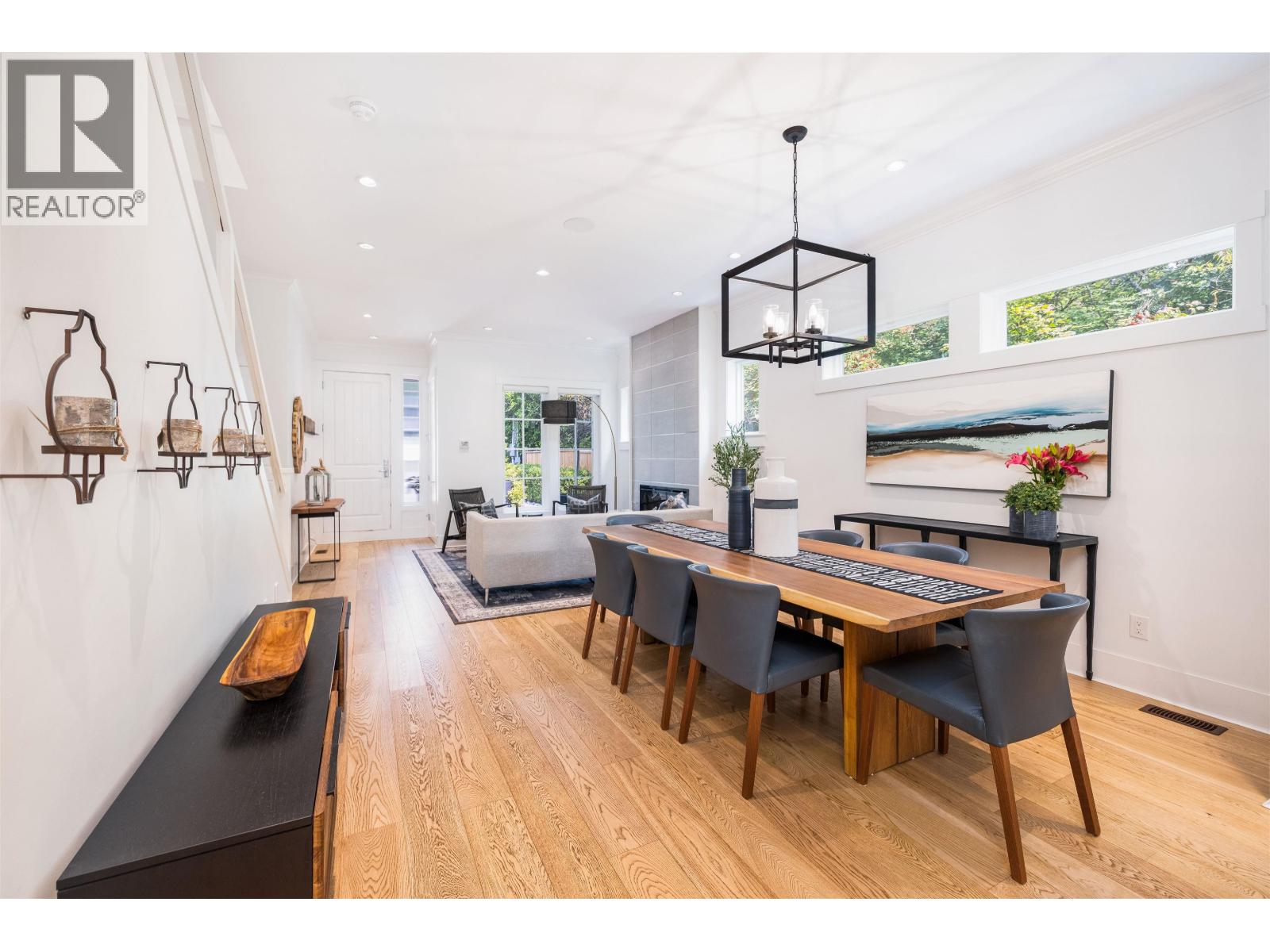 1585 DRAYCOTT ROAD, North Vancouver
