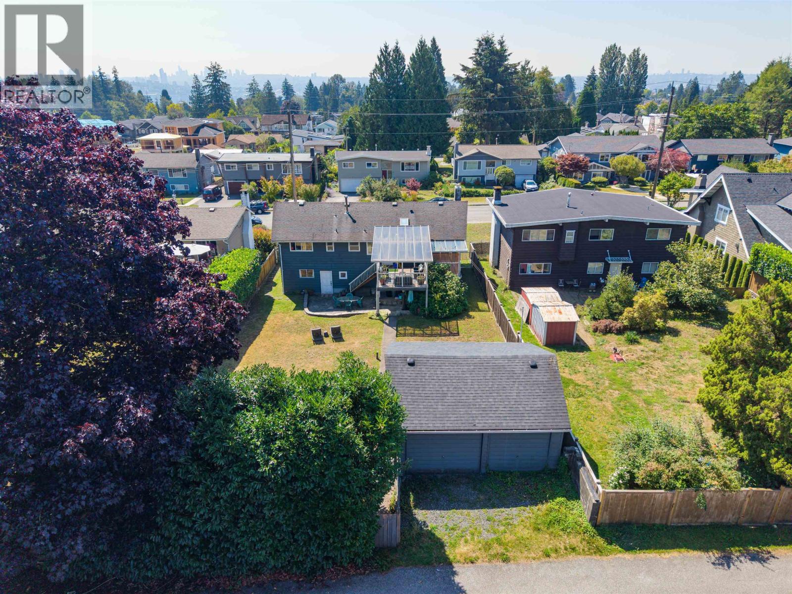 854 E 16TH STREET, North Vancouver