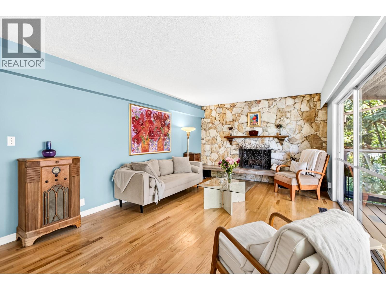 990 JARVIS STREET, Coquitlam