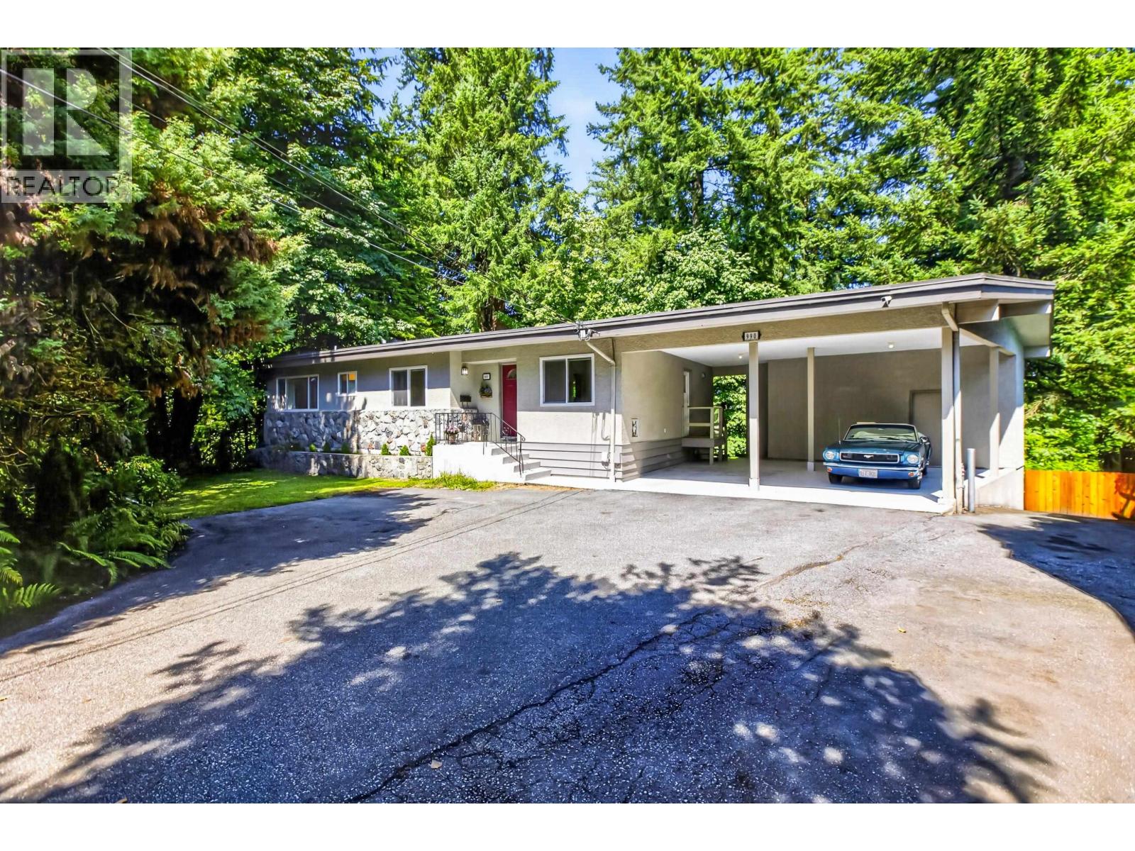 990 JARVIS STREET, Coquitlam