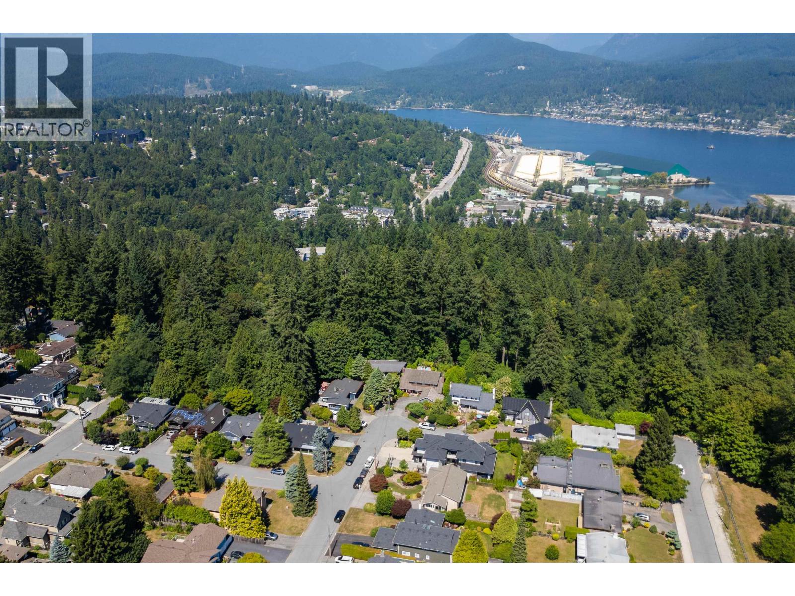 990 JARVIS STREET, Coquitlam