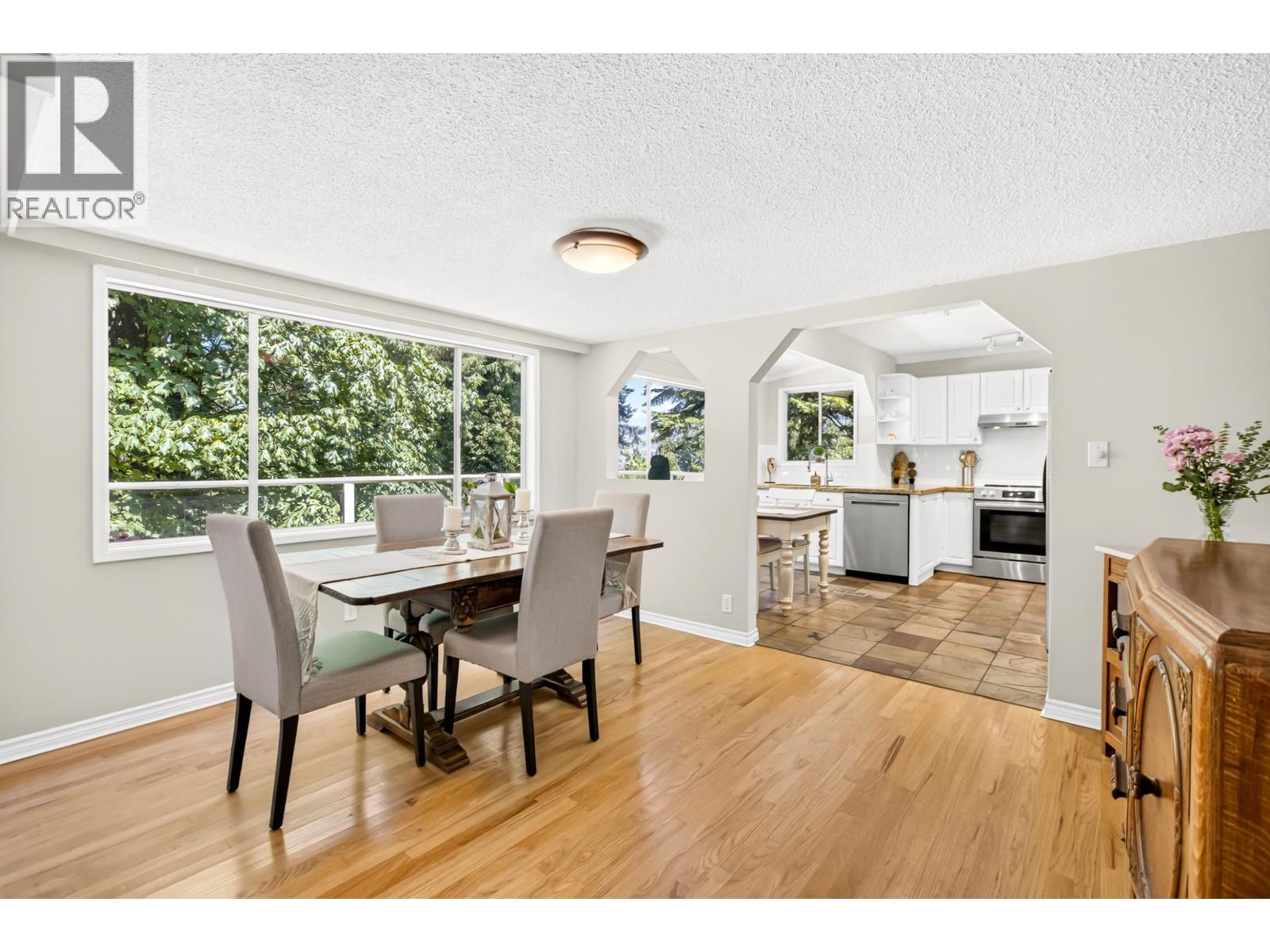 990 JARVIS STREET, Coquitlam