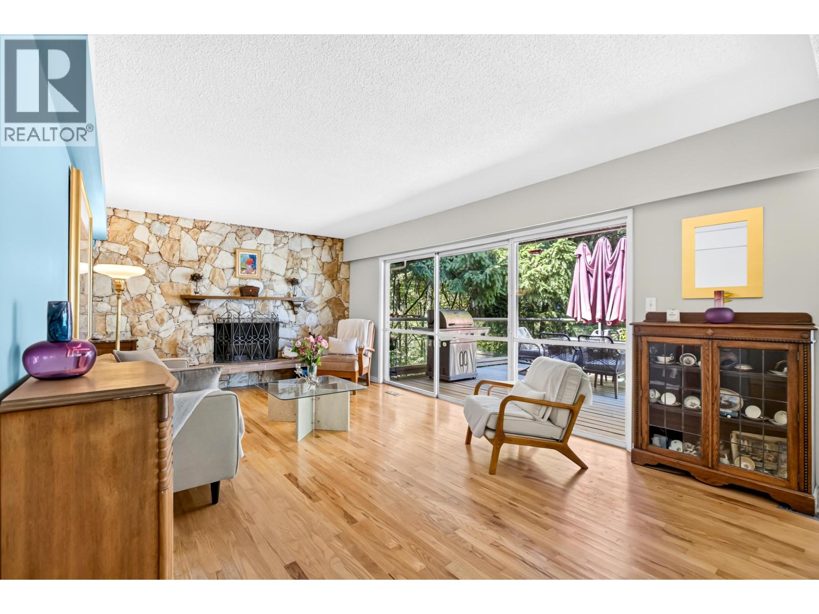 990 JARVIS STREET, Coquitlam