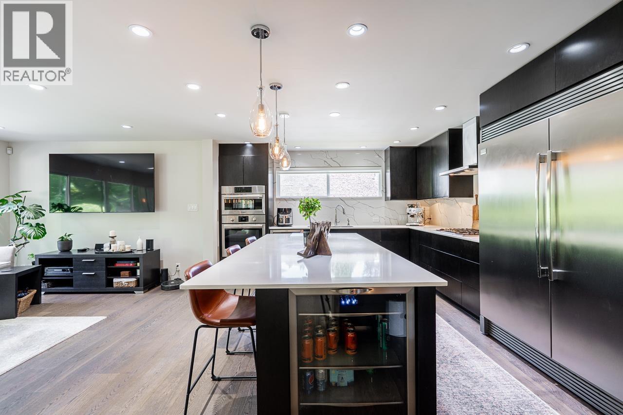 4241 YUCULTA CRESCENT, Vancouver