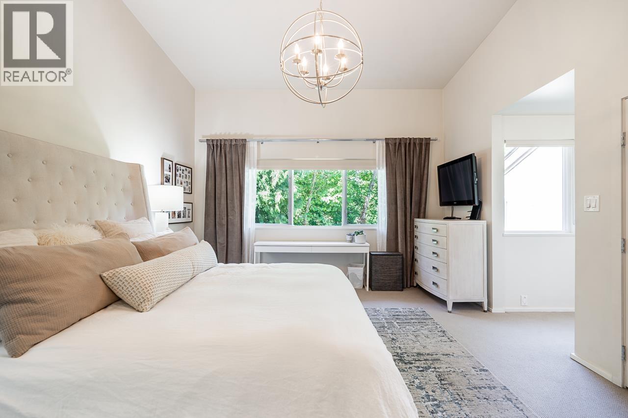 4241 YUCULTA CRESCENT, Vancouver