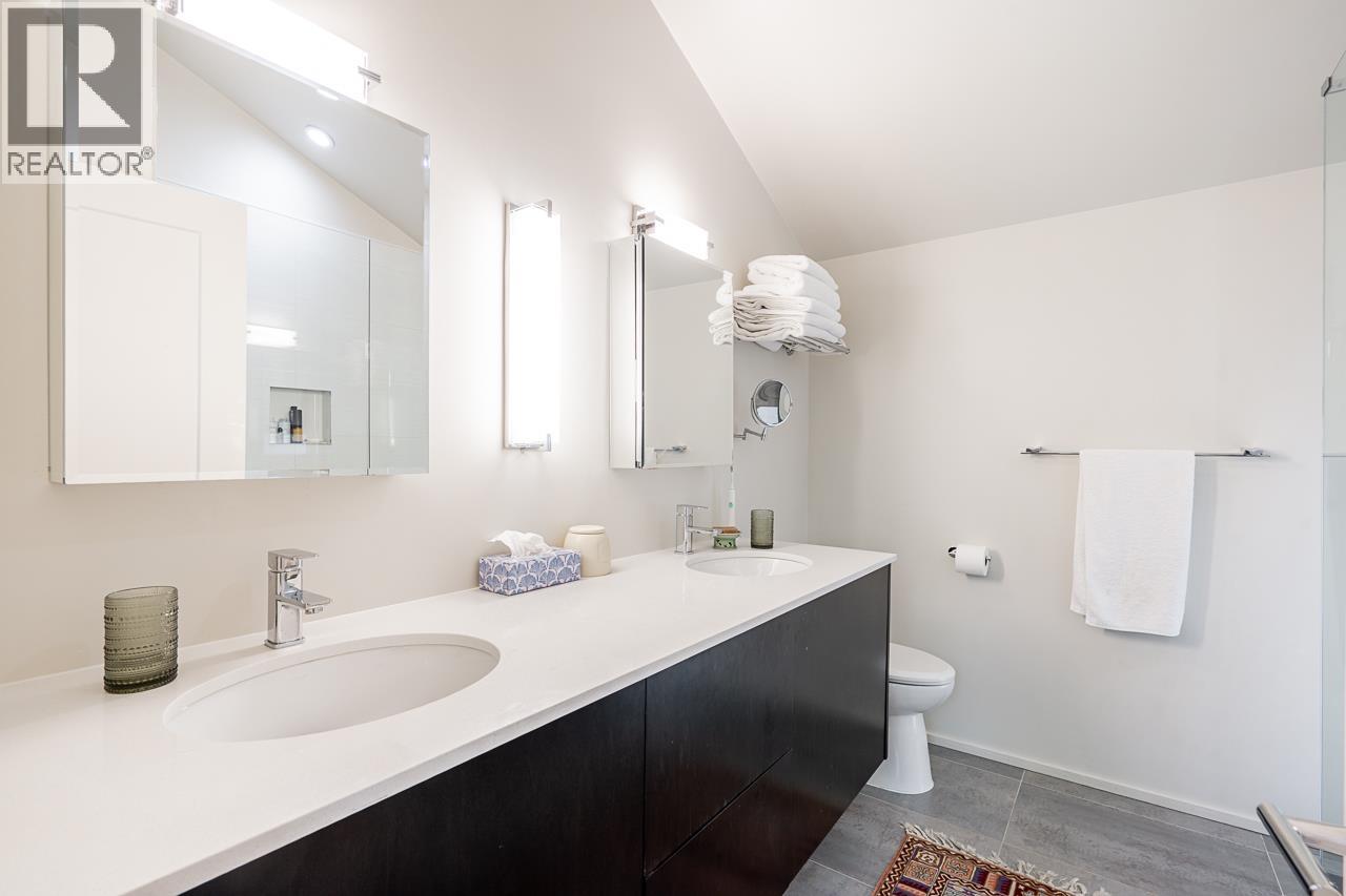 4241 YUCULTA CRESCENT, Vancouver