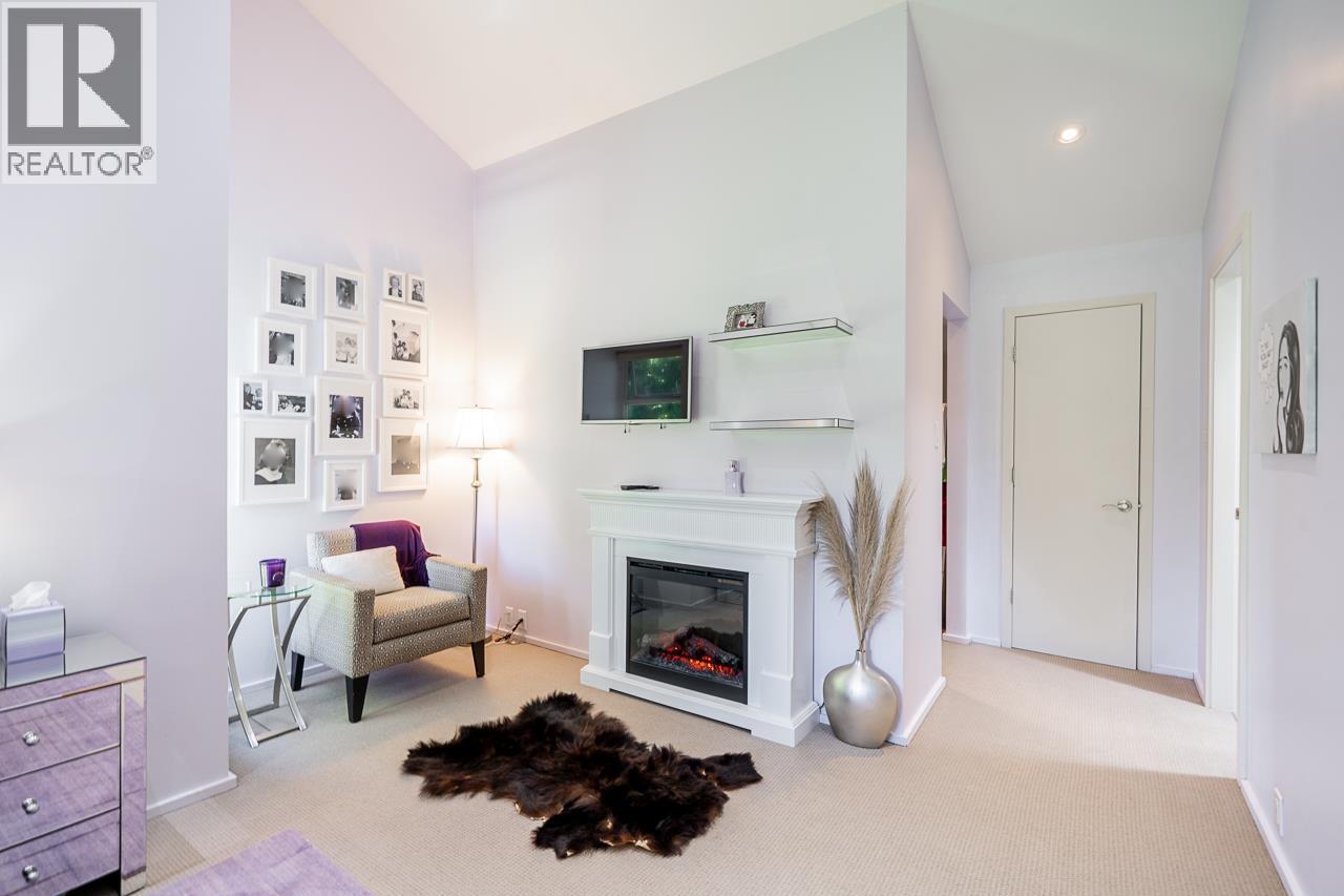 4241 YUCULTA CRESCENT, Vancouver