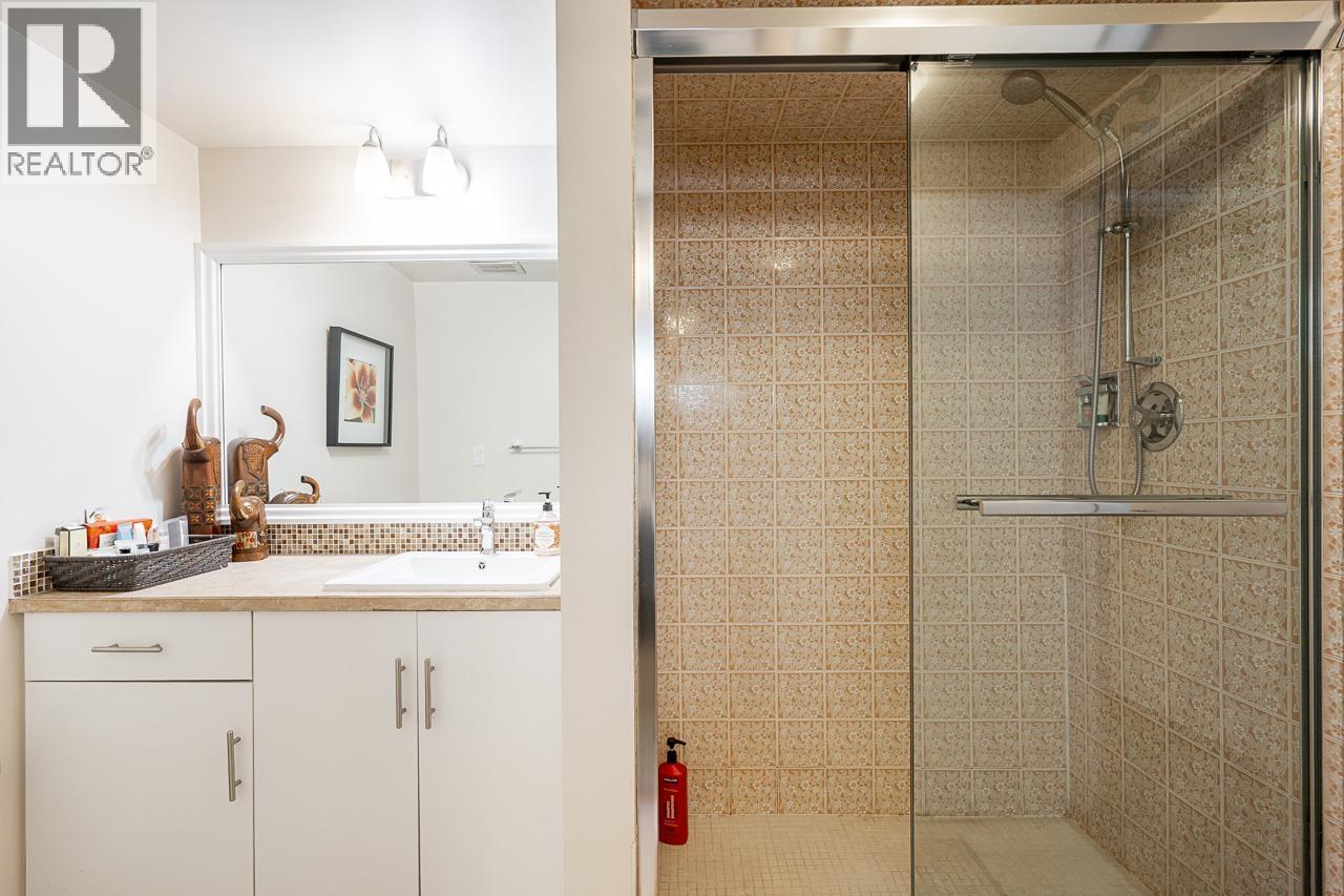 4241 YUCULTA CRESCENT, Vancouver