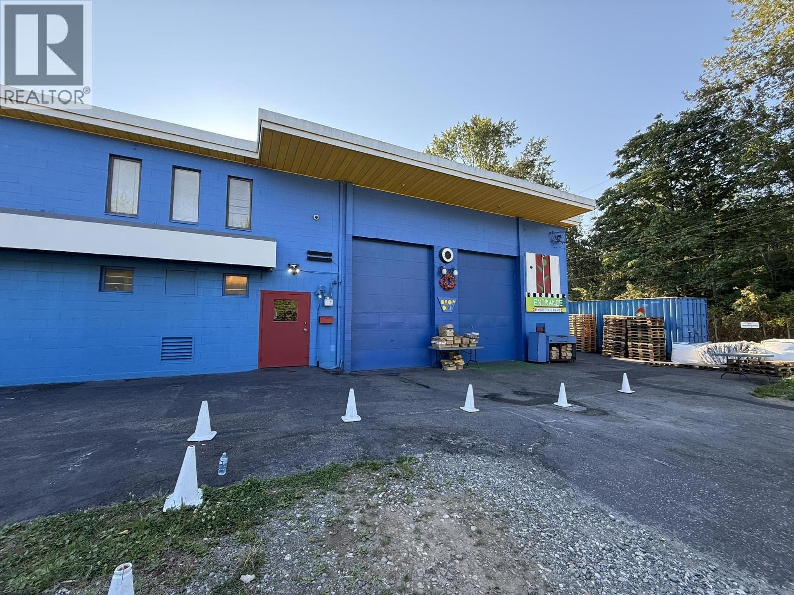 6893 HASTINGS STREET, Burnaby