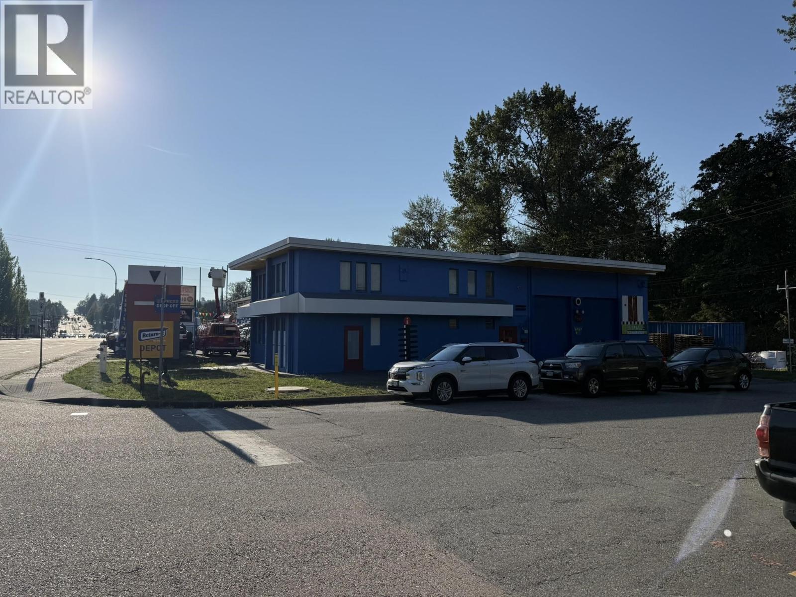 6893 HASTINGS STREET, Burnaby