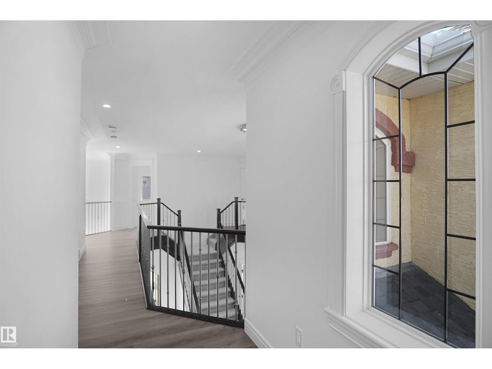 6823 18 AV SW - Image 41