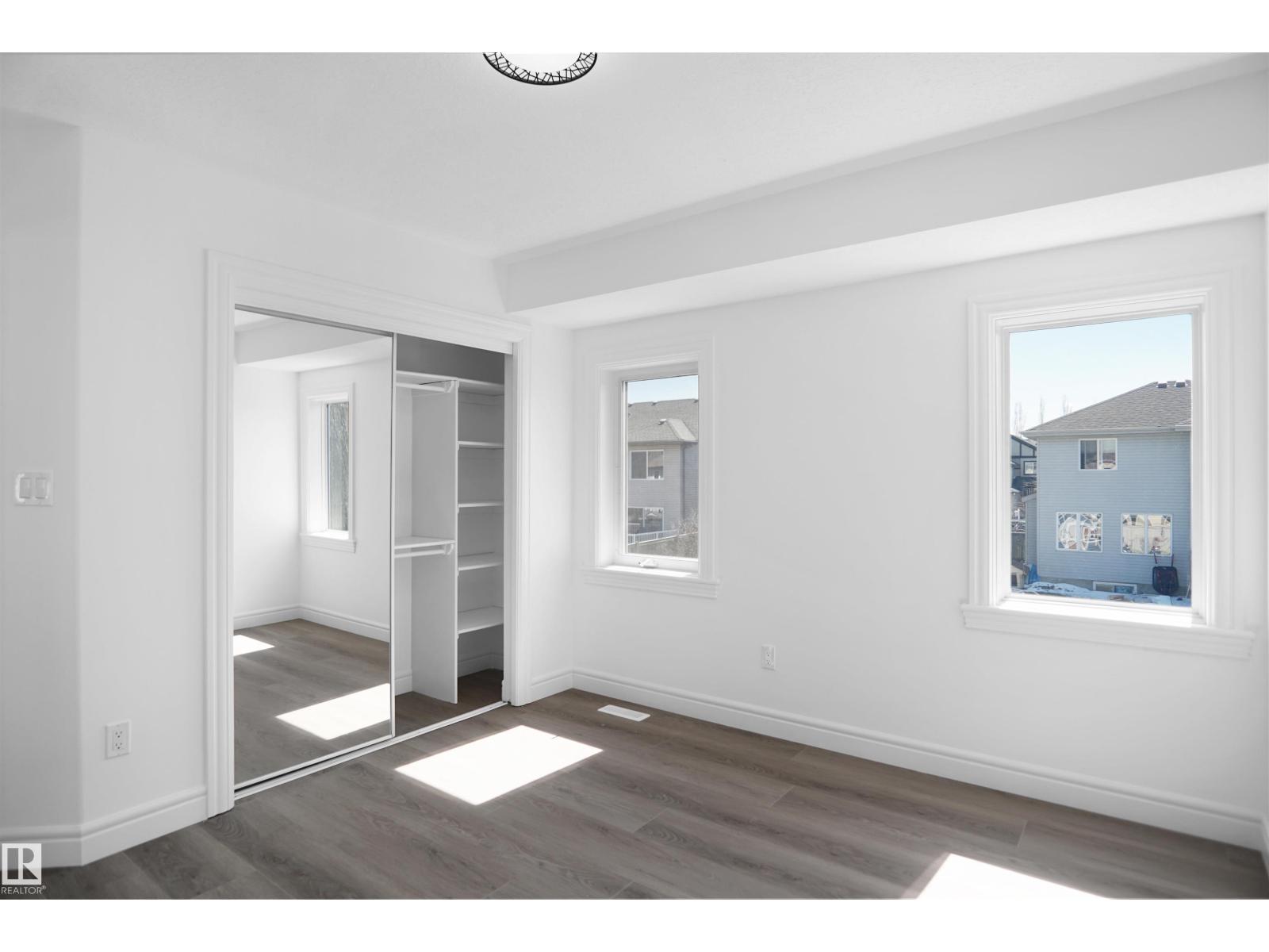 6823 18 AV SW - Image 50