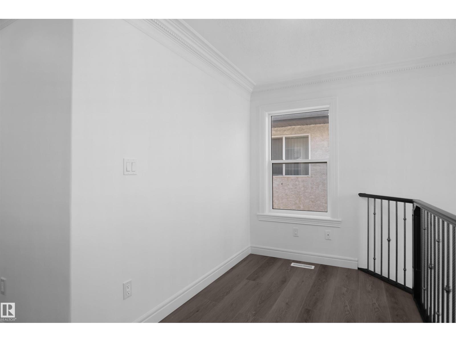 6823 18 AV SW - Image 57