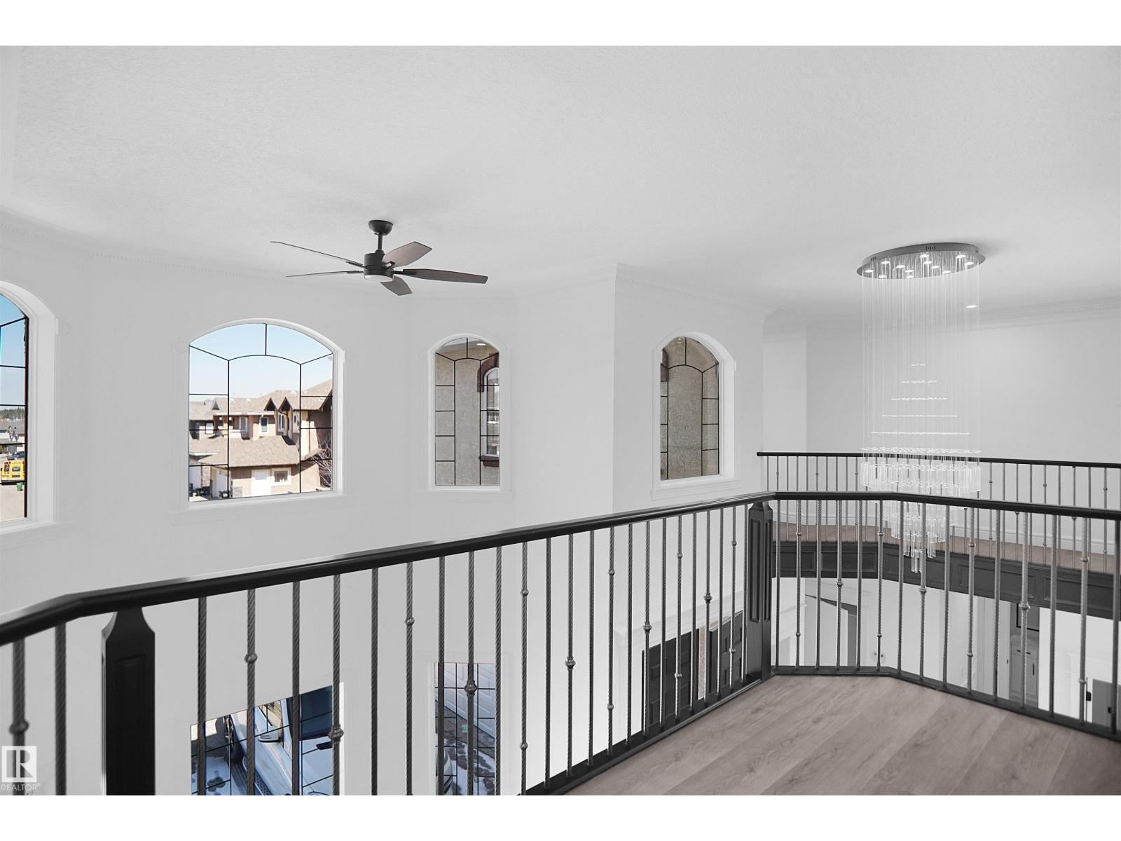 6823 18 AV SW - Image 59