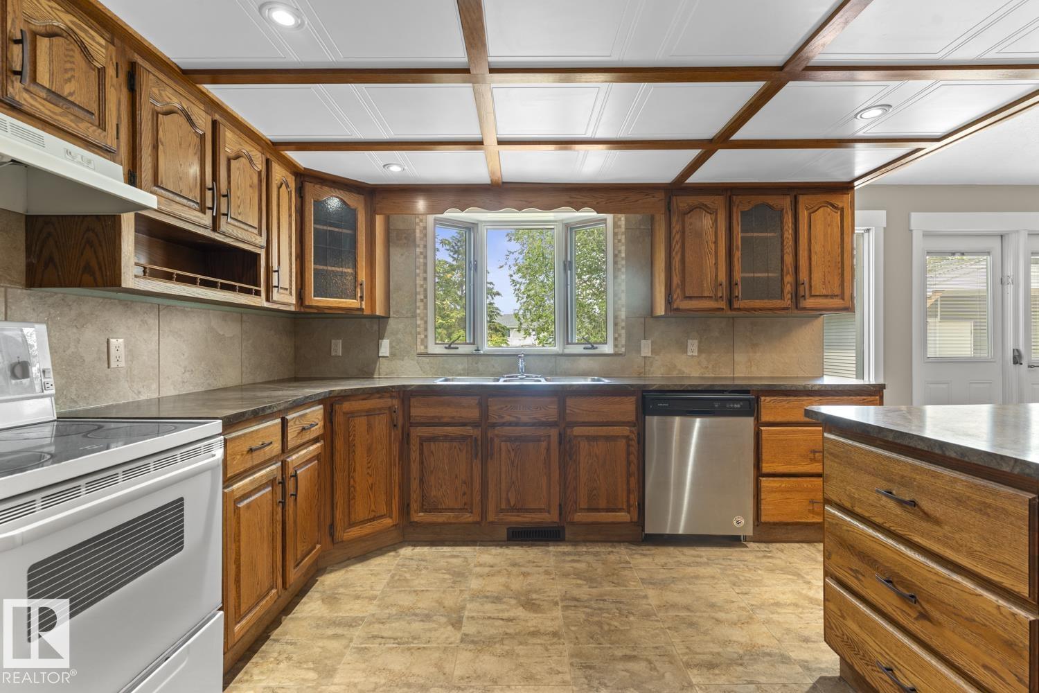 4308 41A ST - Image 13