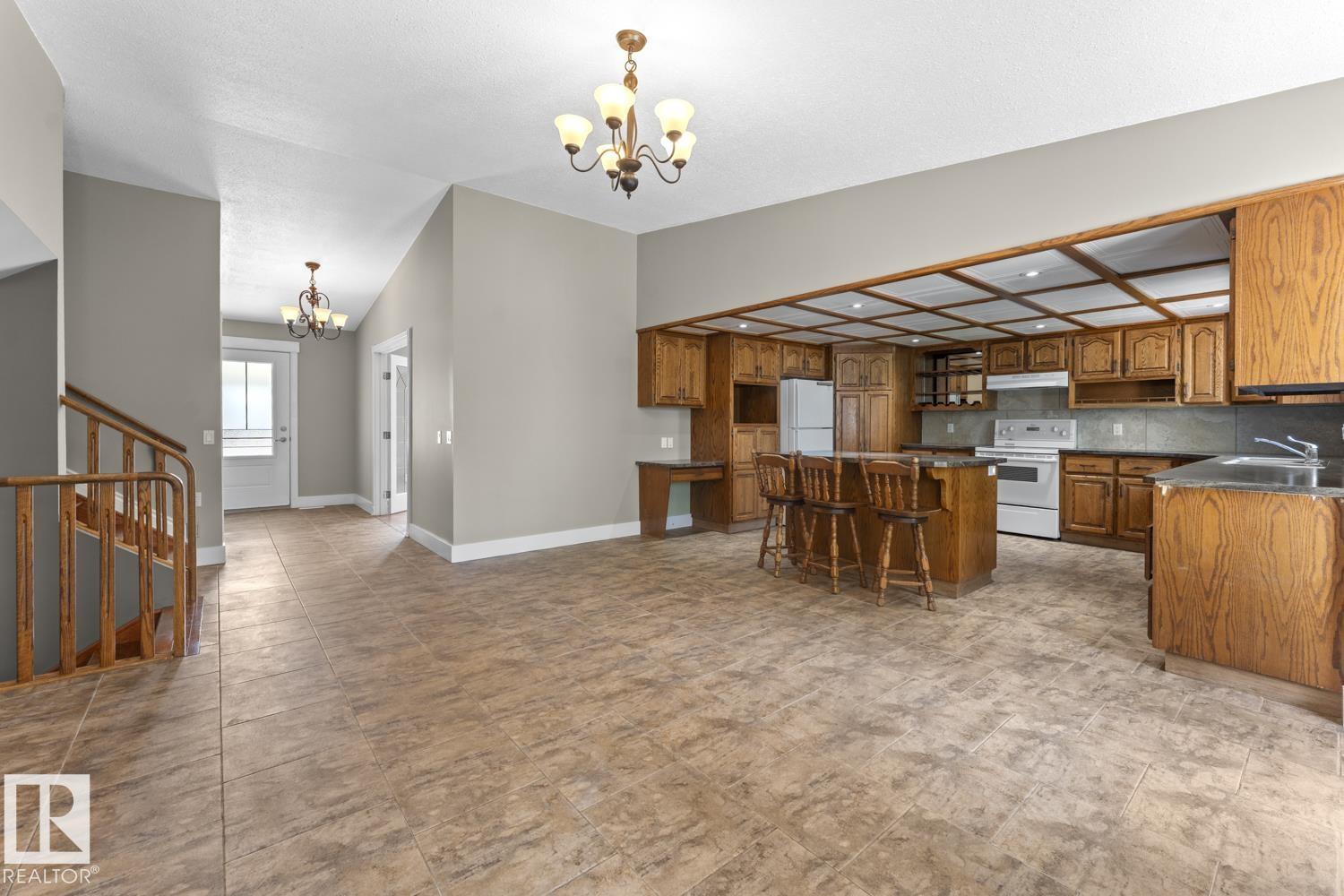 4308 41A ST - Image 16