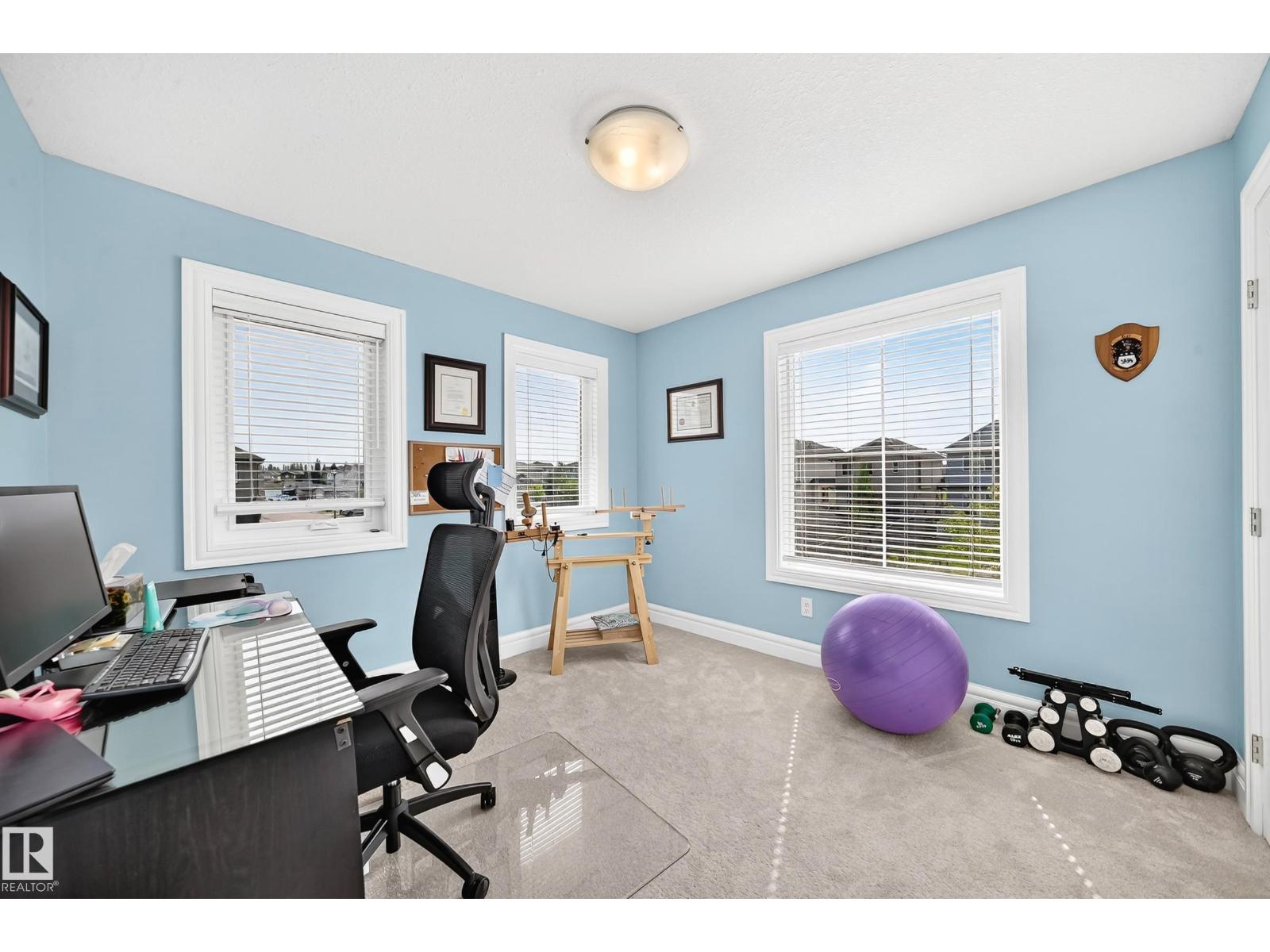 301 SHERIDAN WY - Image 30