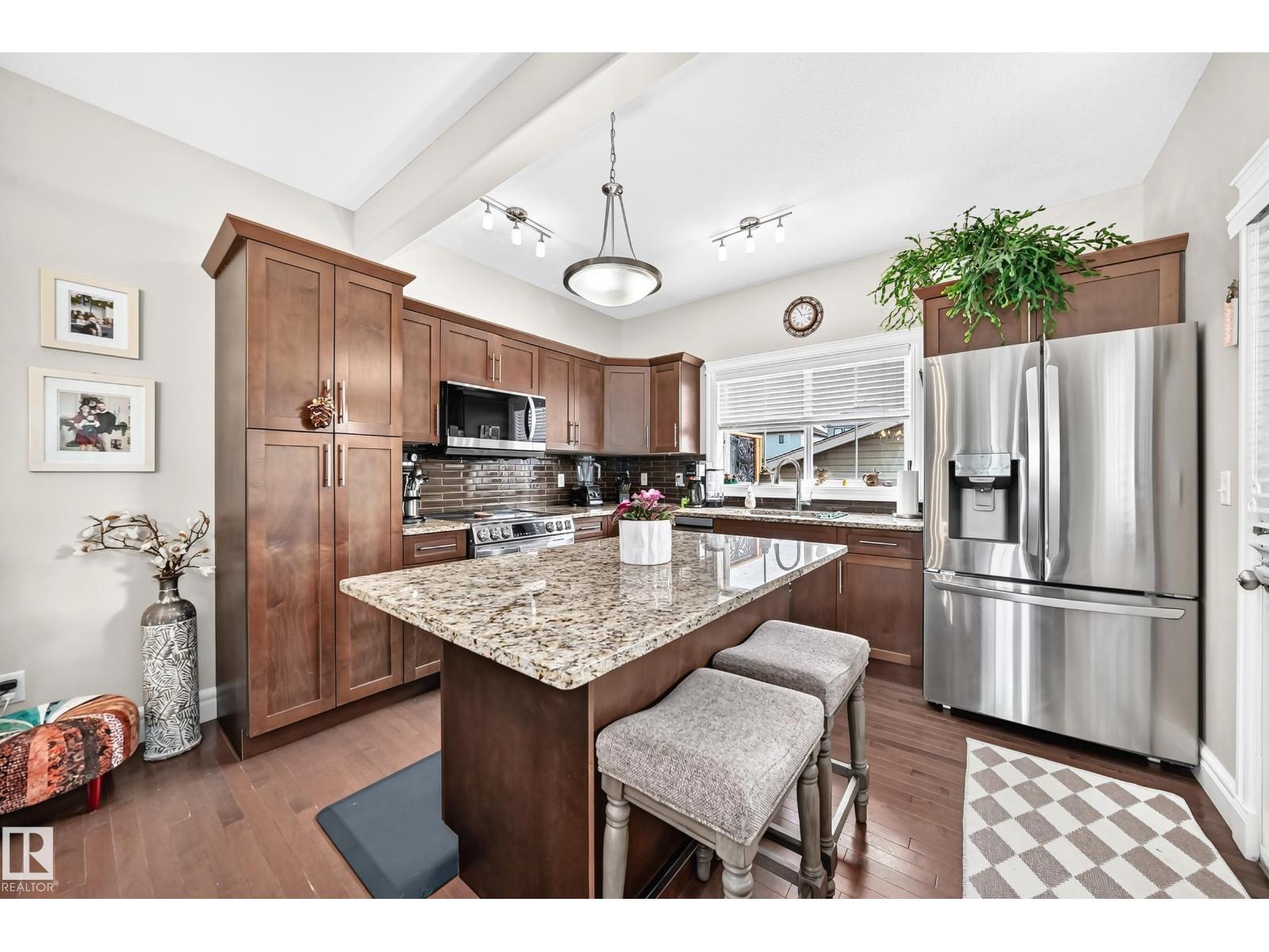 301 SHERIDAN WY - 15