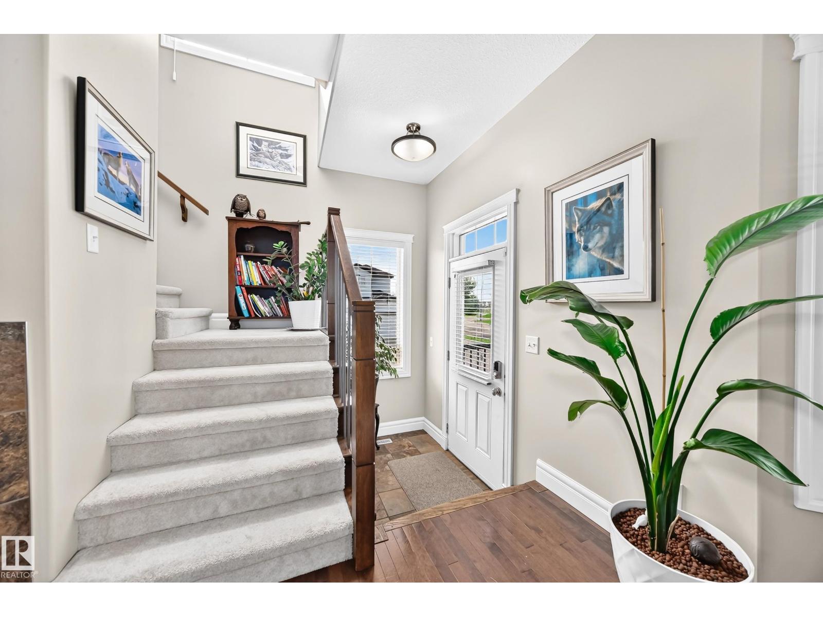 301 SHERIDAN WY - Image 4