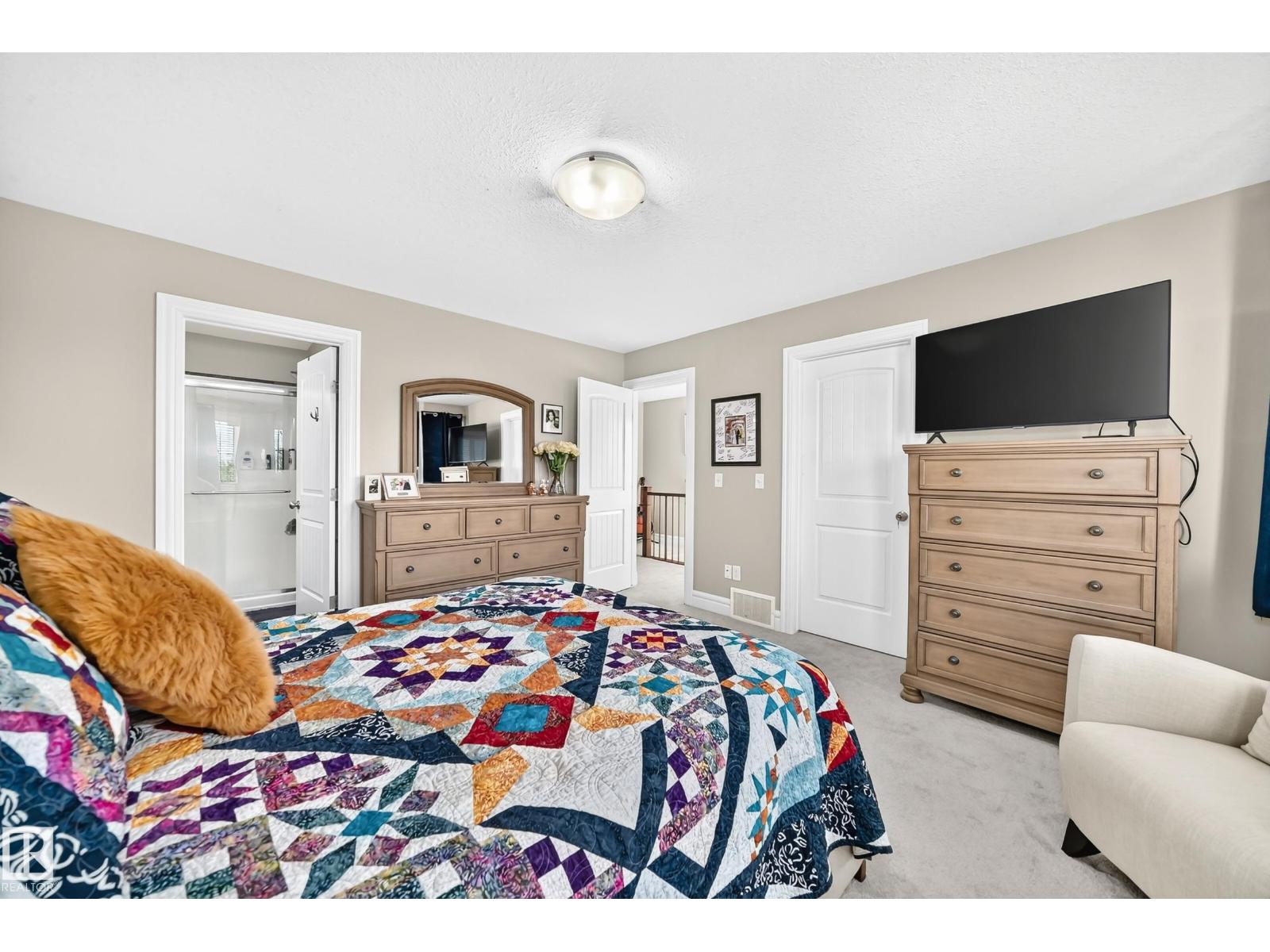 301 SHERIDAN WY - 27