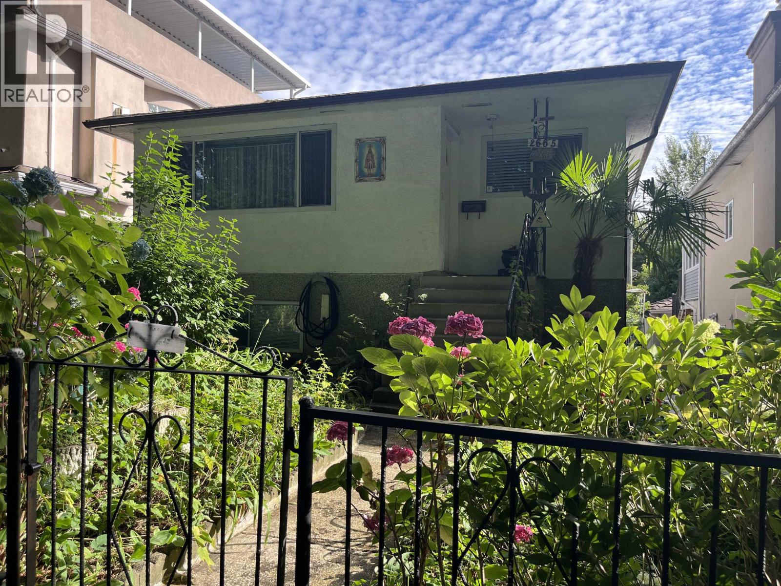 2665 WARD STREET, Vancouver
