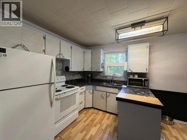 224 SQUANGA AVE - 11