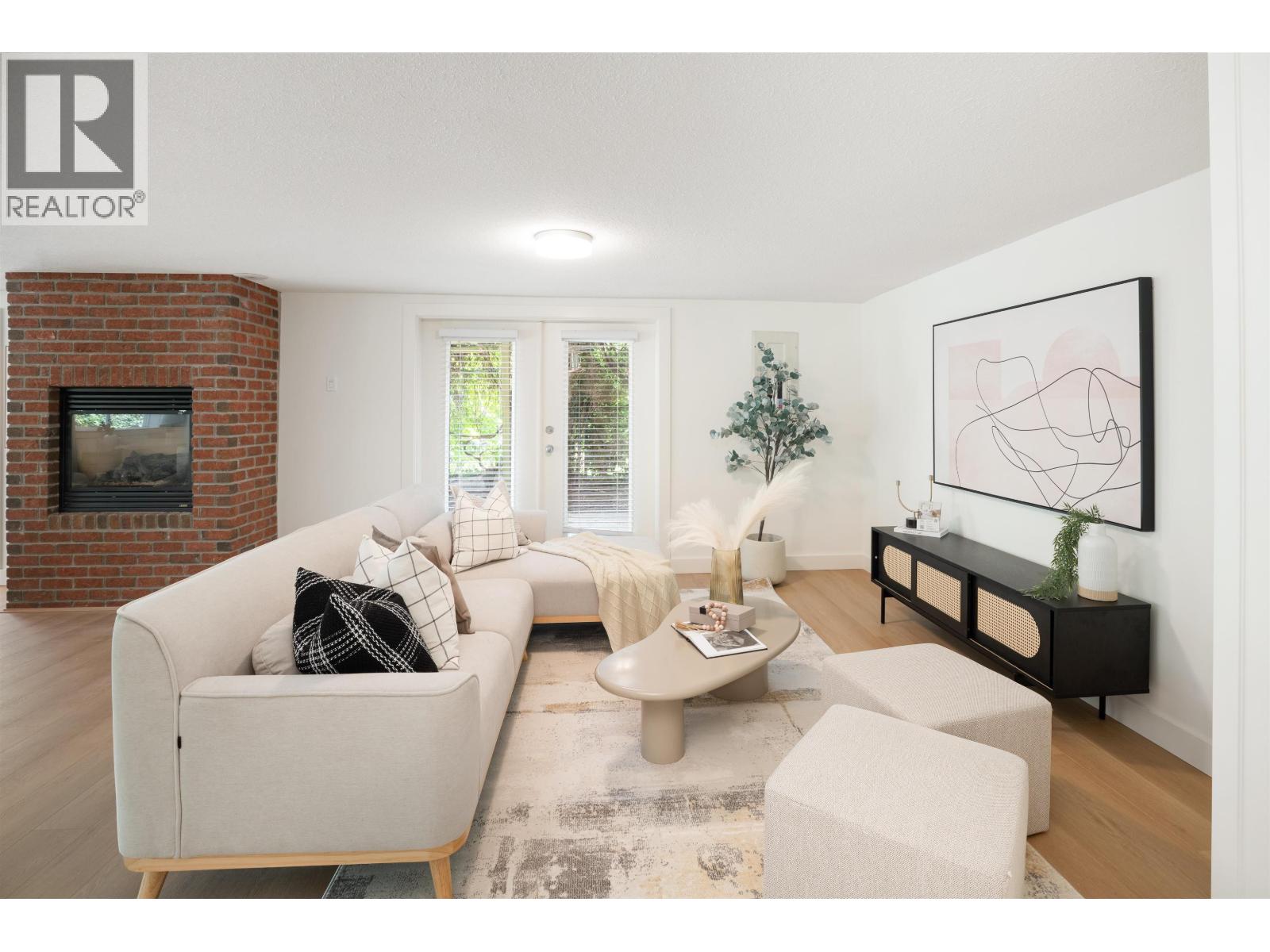 3420 ROCKVIEW PLACE, West Vancouver