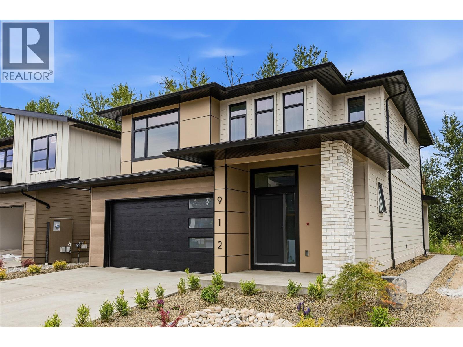 912 Bull Crescent, Kelowna