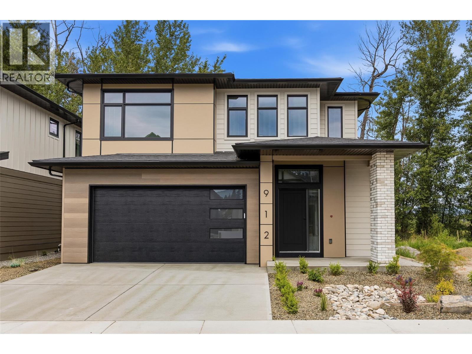 912 Bull Crescent, Kelowna