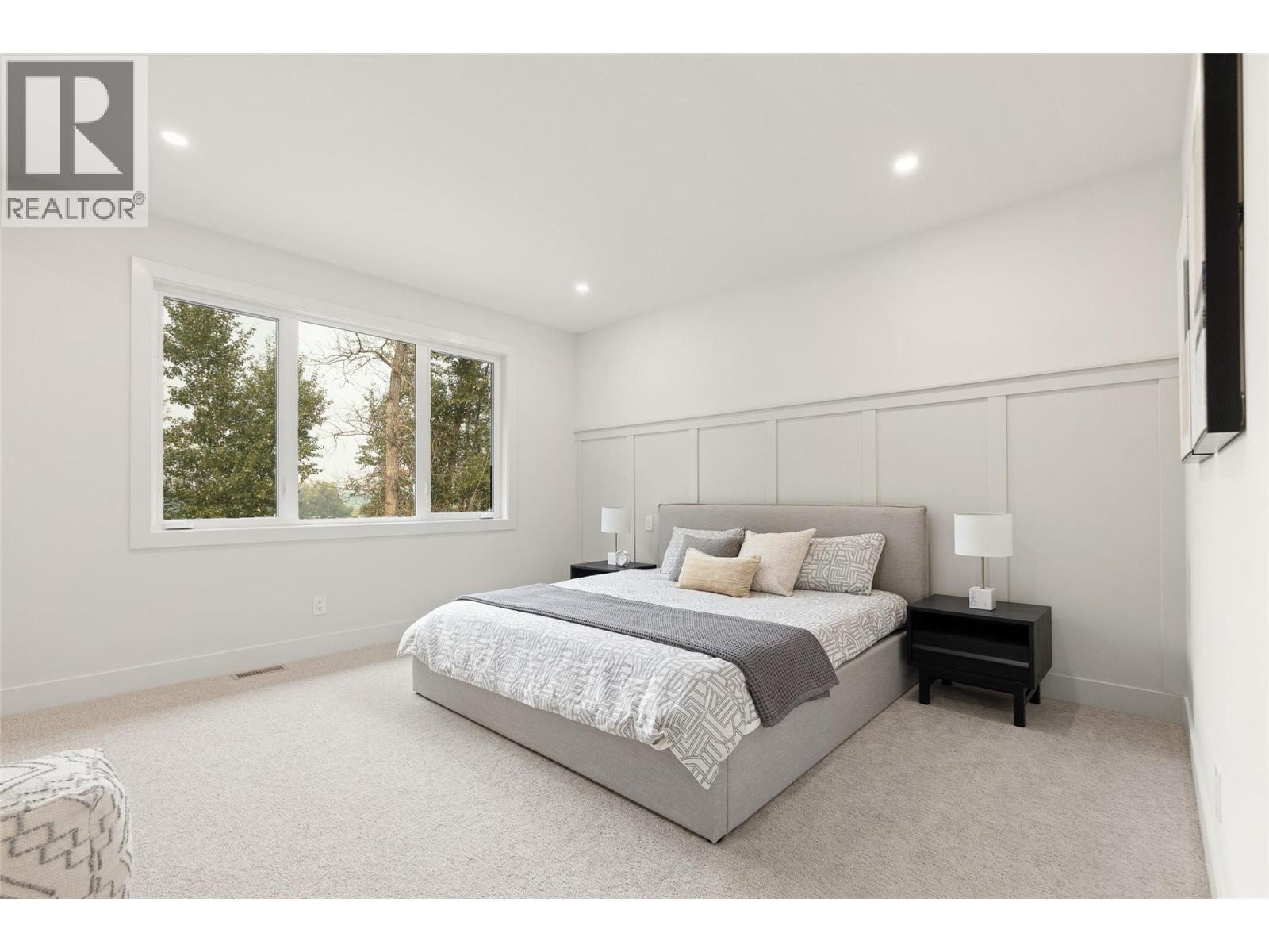 912 Bull Crescent, Kelowna