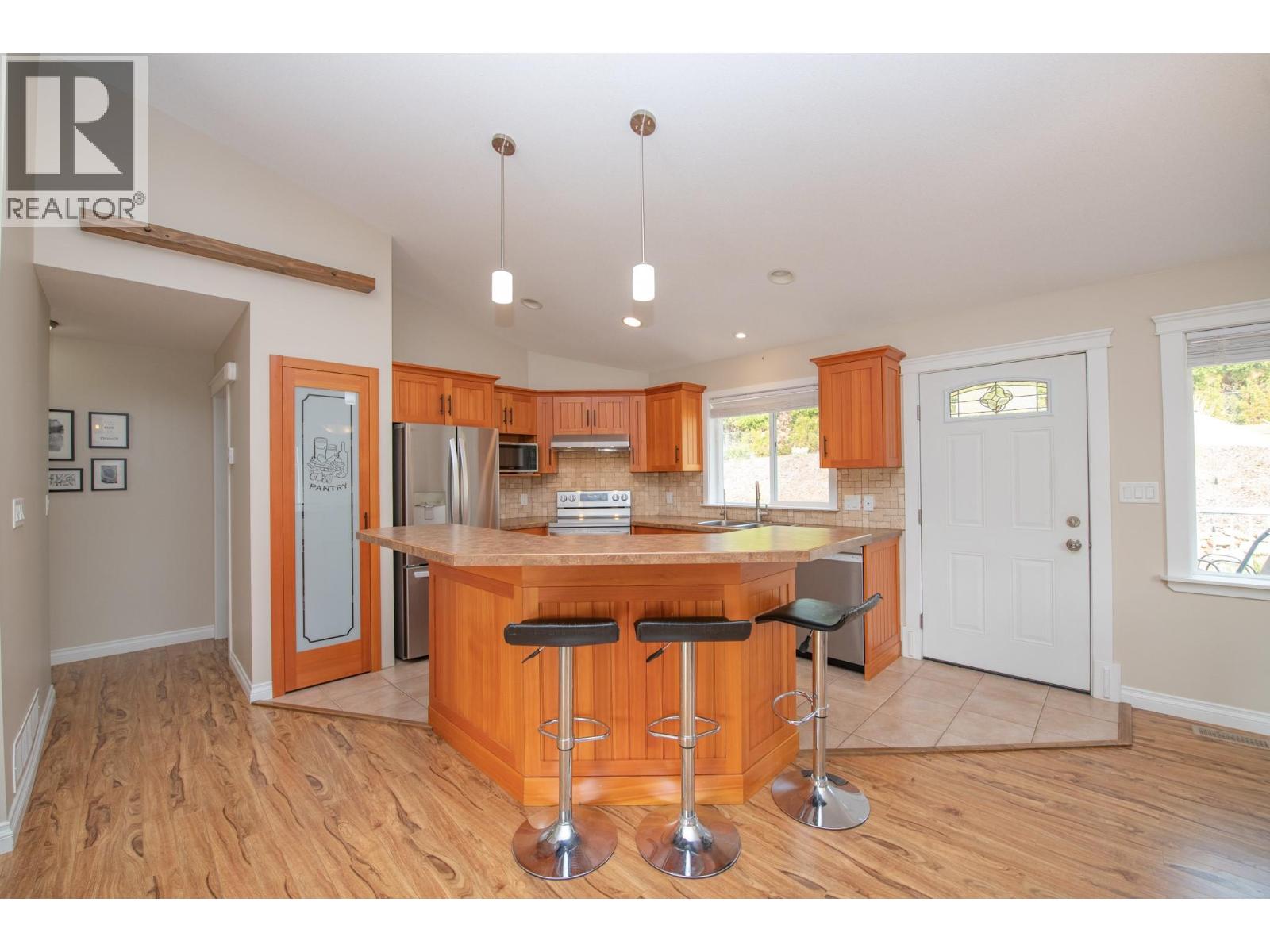 1808 Skyview Crescent - 12