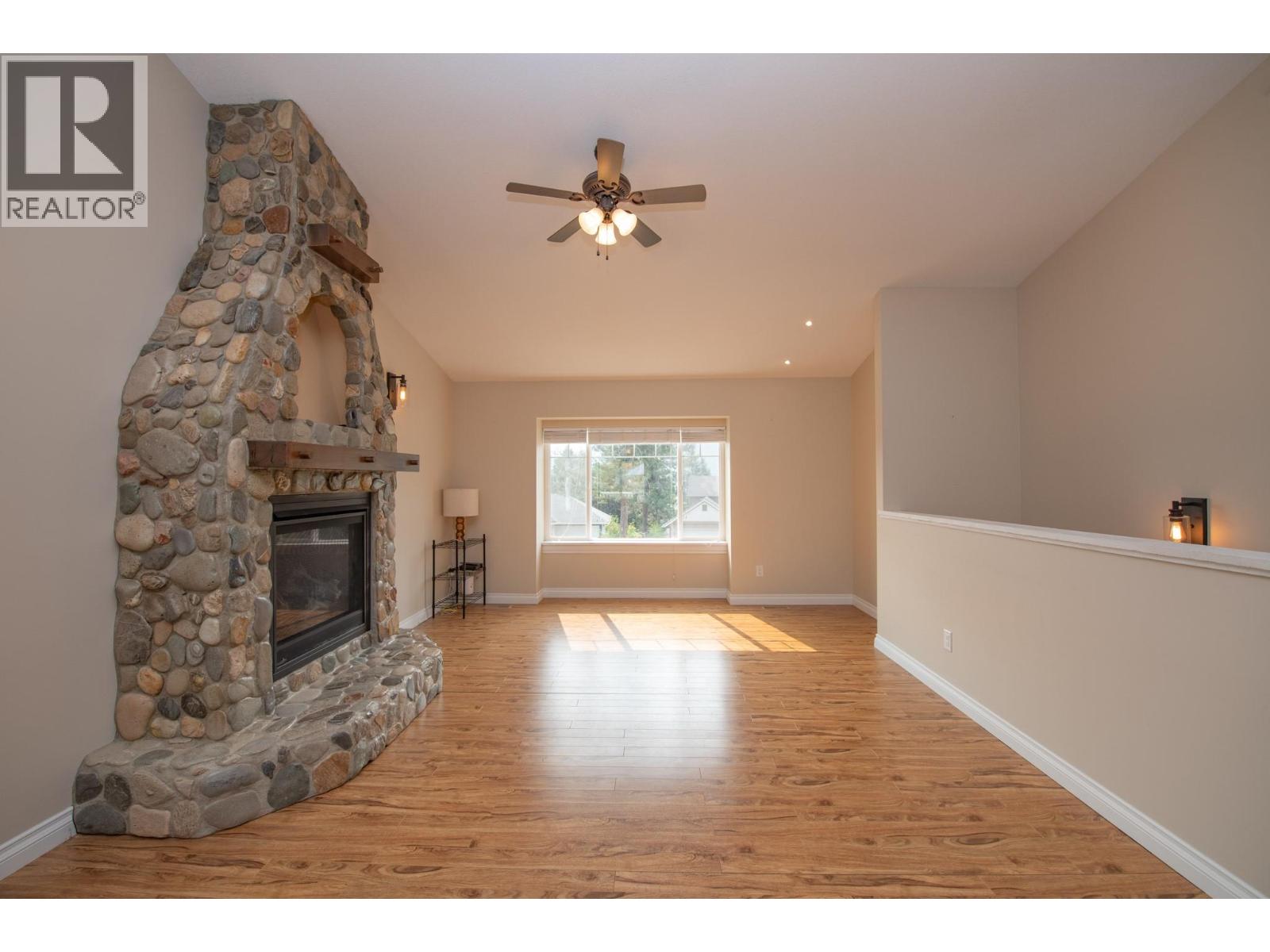 1808 Skyview Crescent - 14