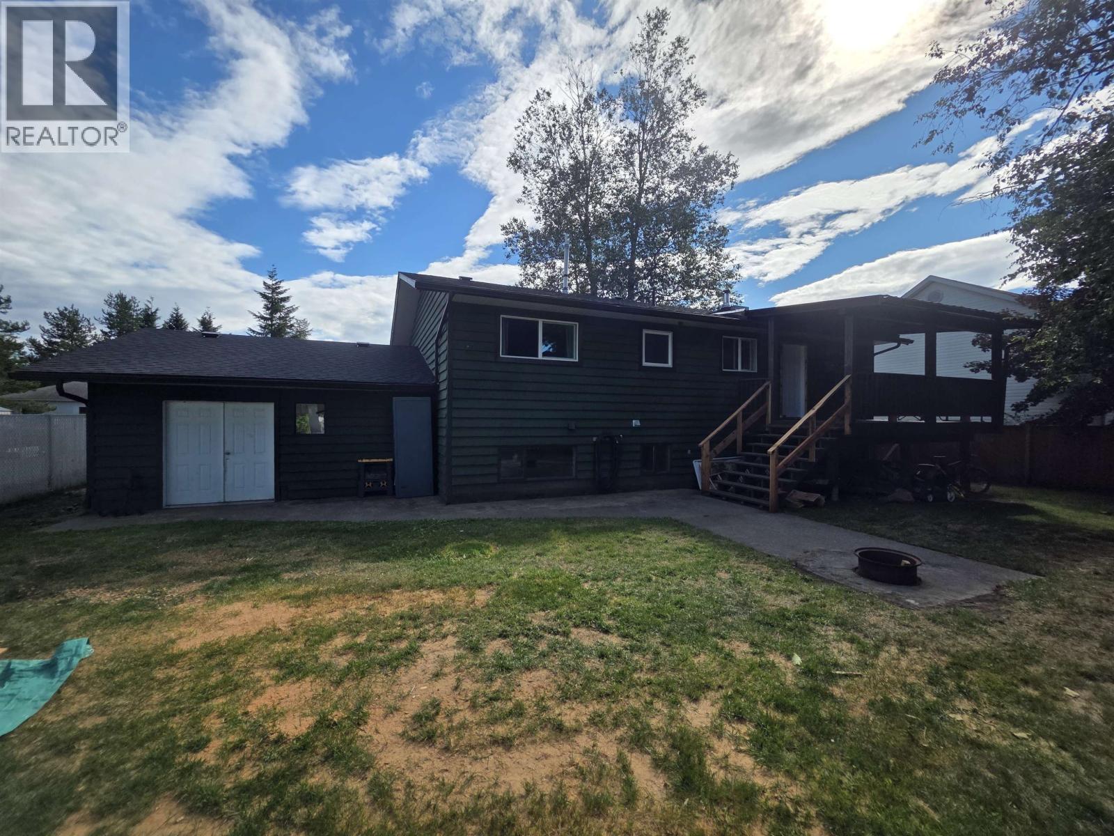 3674 JUNIPER AVENUE - 32