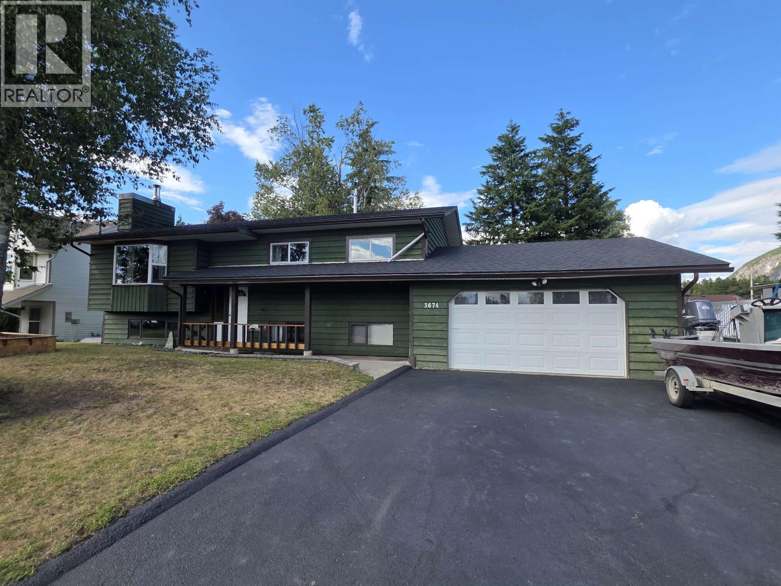 3674 JUNIPER AVENUE - 33