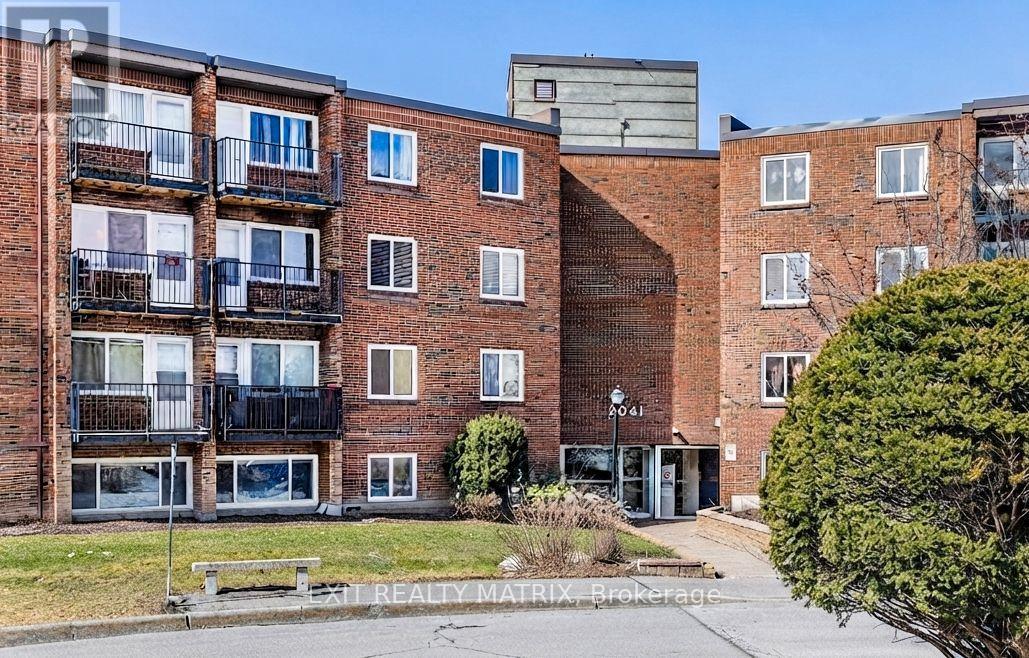 #402C 2041 ARROWSMITH DRIVE - 1