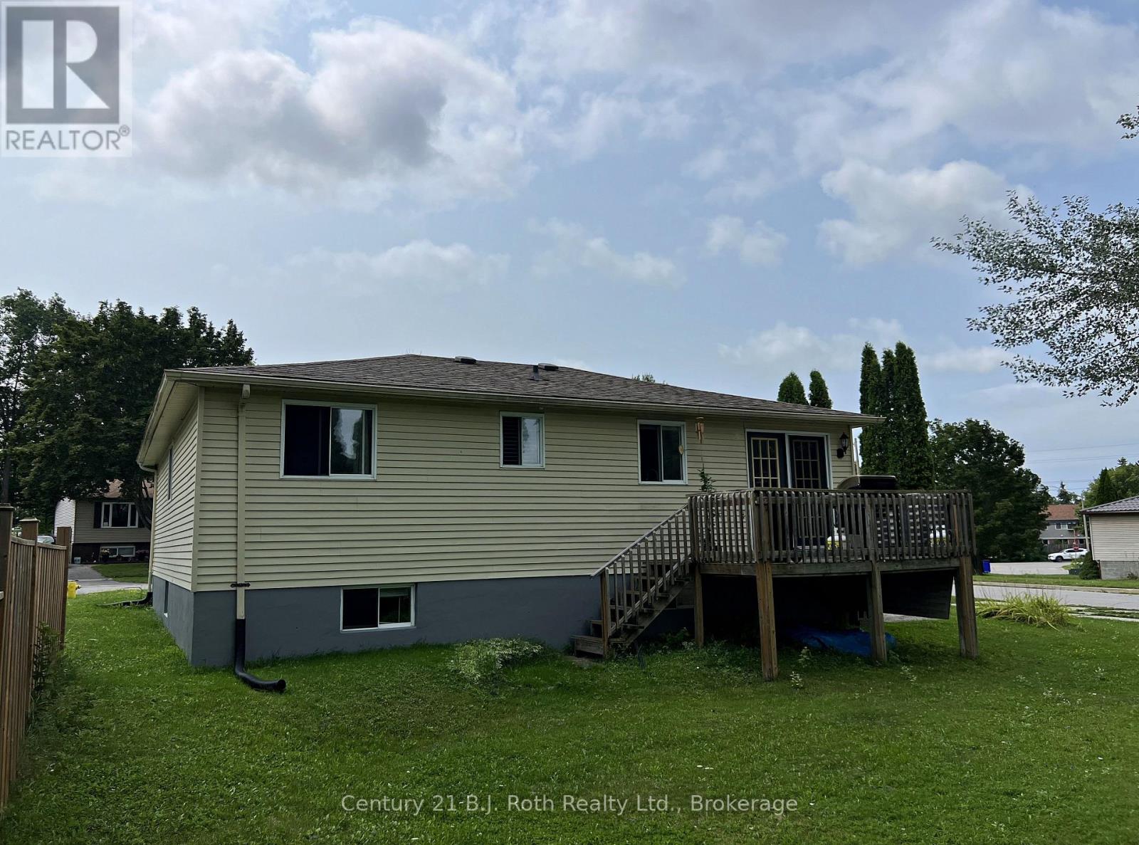 867 BIRCHWOOD DRIVE - 10