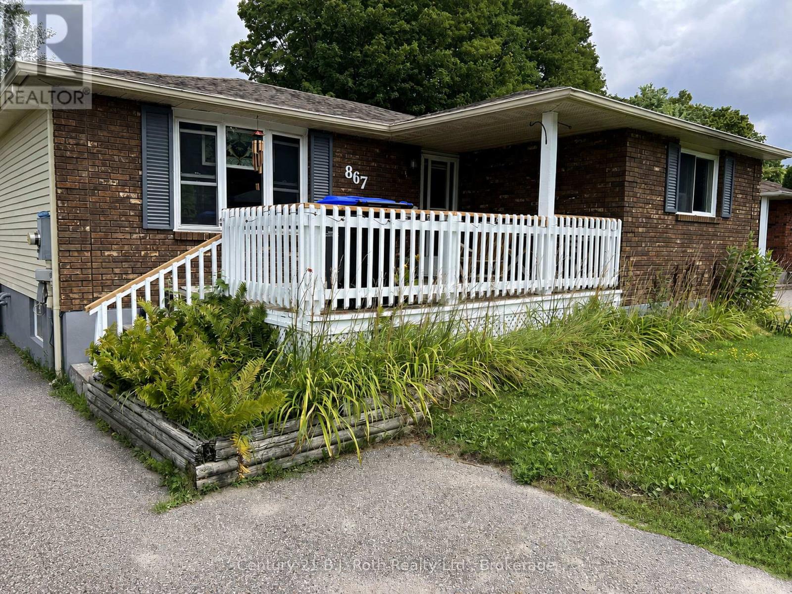 867 BIRCHWOOD DRIVE - 22