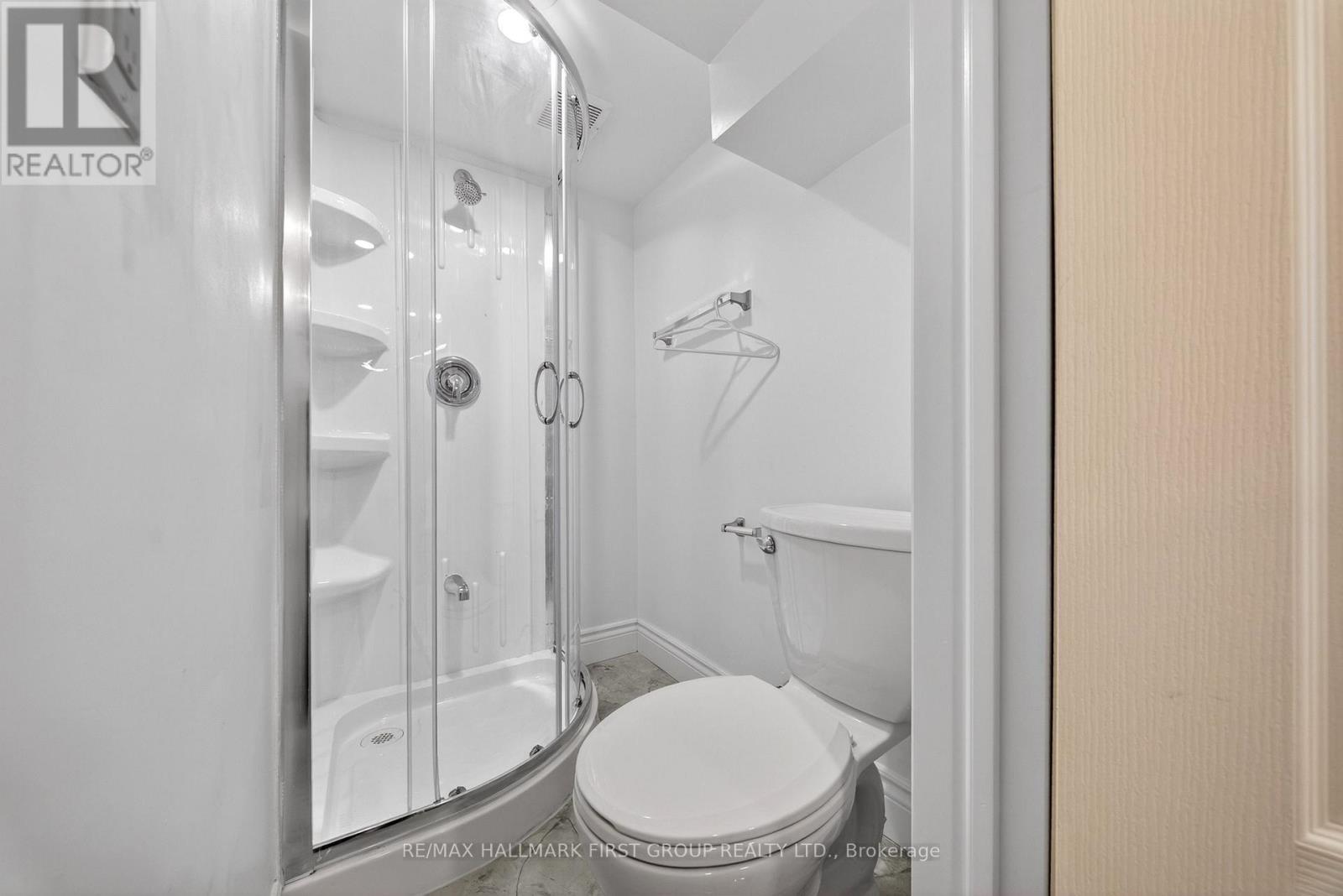 33 HARRISON COURT - 36
