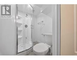 33 Harrison Court, Whitby, ON L1N6E2 Photo 36